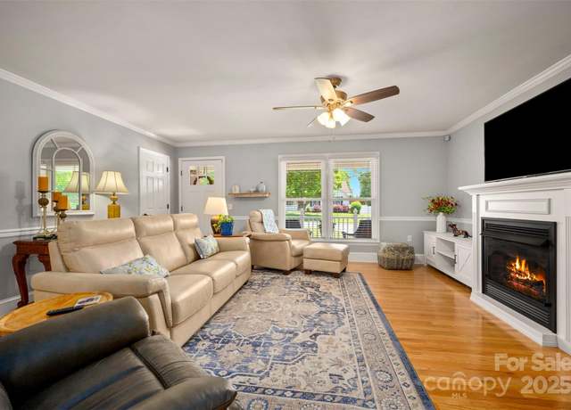 Property at 136 Coventry Ln, Forest City, NC 28043, 4 beds, 3 baths