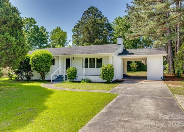 Property at 1423 Ebinport Rd, Rock Hill, SC 29732, 3 beds, 2 baths