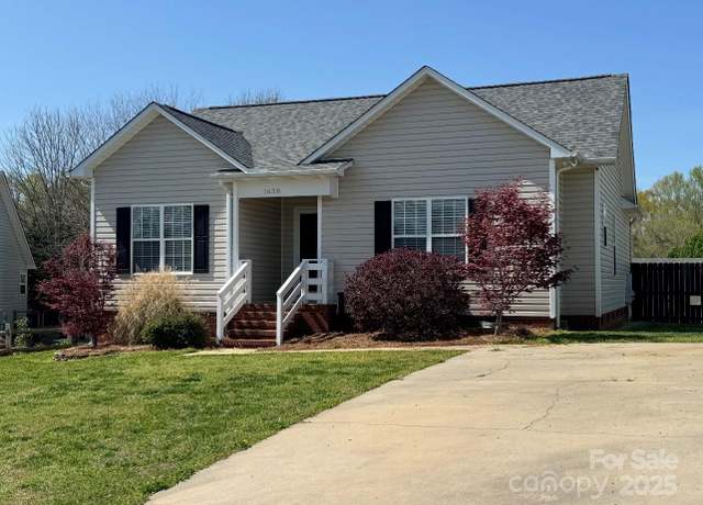 Property at 1638 Marmot Pl, Concord, NC 28025, 3 beds, 2 baths