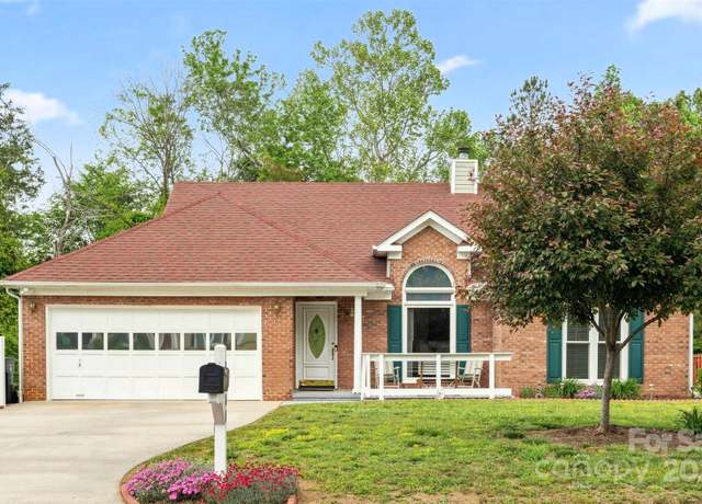 Property at 1280 Willowbreeze Ct SW, Concord, NC 28025, 3 beds, 2 baths