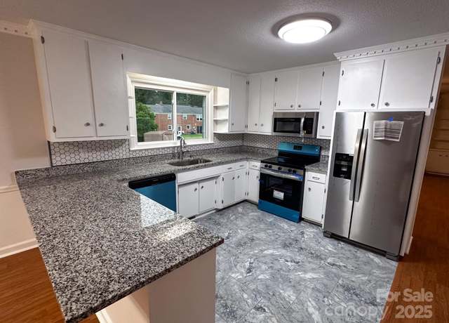 Property at 404 Kings Dr, Cherryville, NC 28021, 3 beds, 2 baths