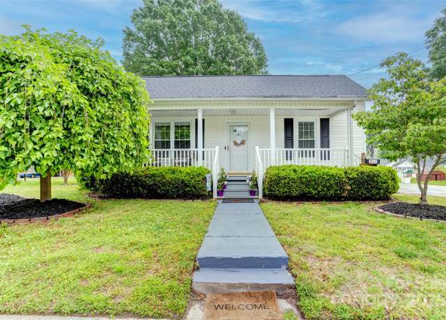 Property at 211 S Rose Ave, Kannapolis, NC 28083, 3 beds, 2 baths