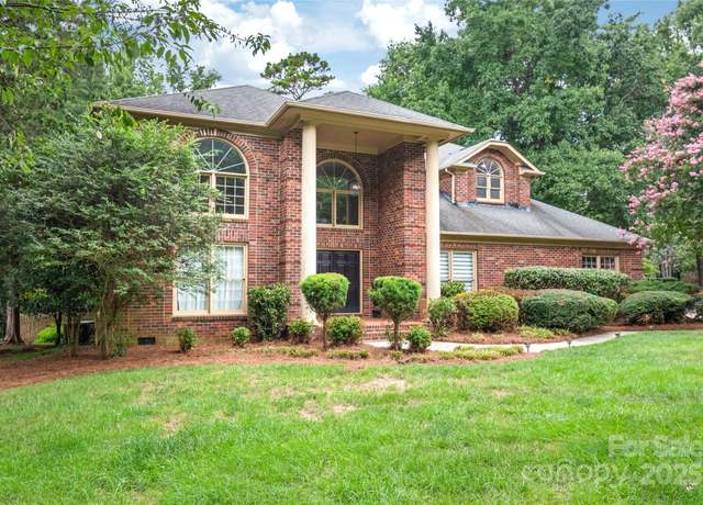 Property at 8600 Brownes Pond Ln, Charlotte, NC 28277, 5 beds, 3.5 baths