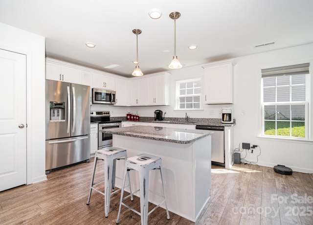 Property at 1026 Baileys Chapel Rd, Advance, NC 27006, 3 beds, 2.5 baths