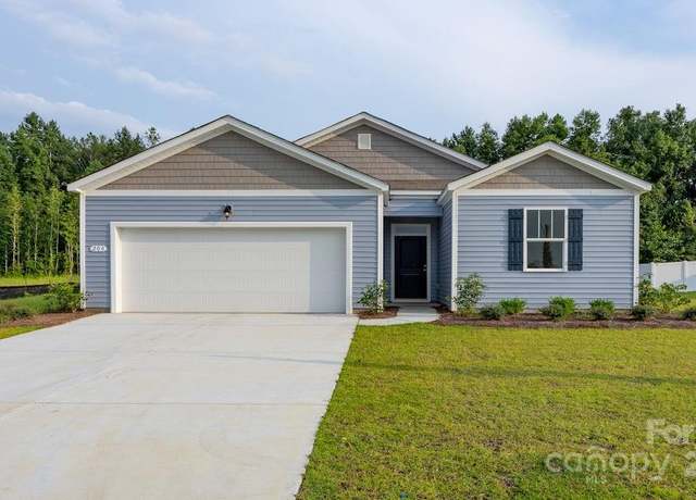 Property at 115 Callie River Ct, Clyde, NC 28721, 3 beds, 2 baths