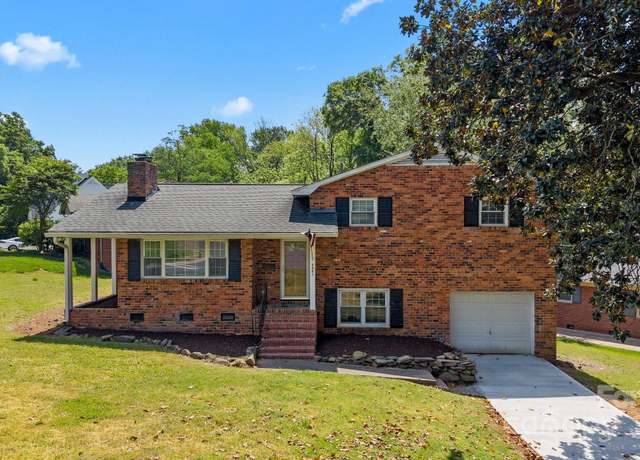 Property at 5301 Baker Dr, Charlotte, NC 28210, 3 beds, 2 baths