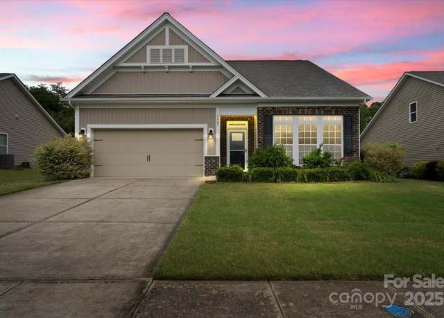 Property at 1409 Tupelo Rd, Clover, SC 29710, 3 beds, 2 baths