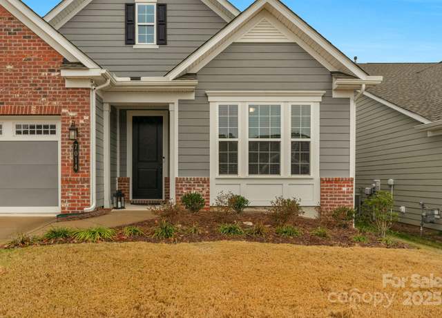 Property at 7014 Jolly Brook Dr, Charlotte, NC 28215, 3 beds, 2 baths