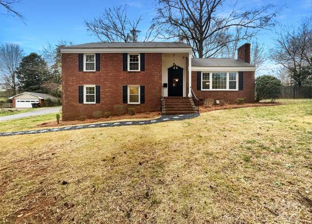 Property at 1429 Alexander Rd, Rock Hill, SC 29732, 3 beds, 3 baths