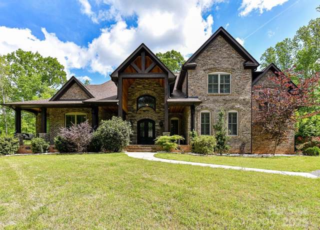 Property at 633 Elmhurst Dr, Fort Mill, SC 29715, 4 beds, 4.5 baths