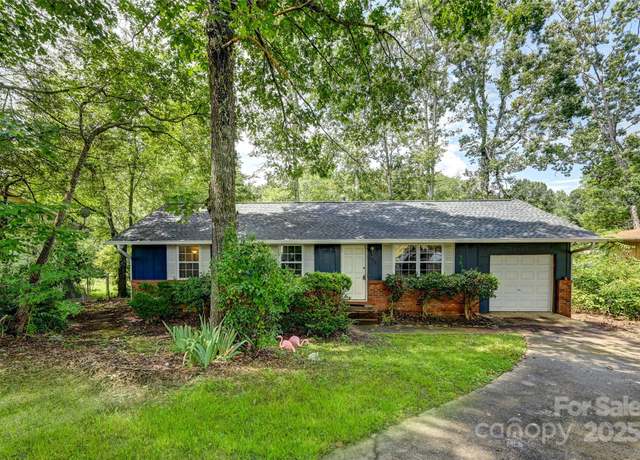Property at 536 Long Shoals Rd, Arden, NC 28704, 3 beds, 1.5 baths