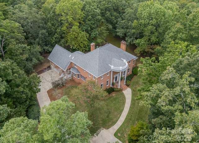 Property at 2981 Ellington Dr, Rock Hill, SC 29732, 5 beds, 6 baths