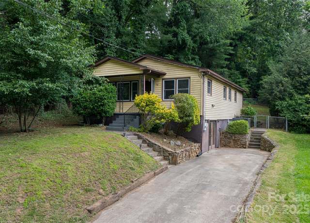 Property at 108 Morningside Dr, Asheville, NC 28806, 3 beds, 1 bath