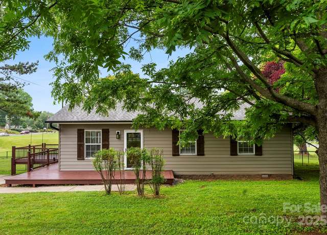 Property at 103A N Tracy St, Kings Mountain, NC 28086, 3 beds, 2 baths