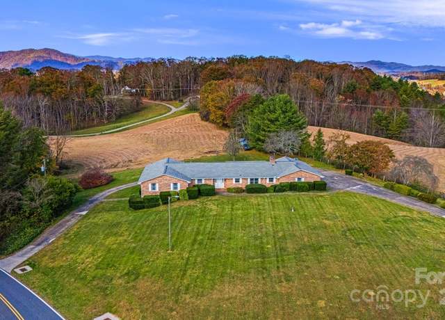 Property at 7 Brookshire Rd, Leicester, NC 28748, 5 beds, 4.5 baths
