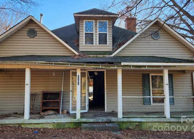 Property at 3181 N Olivers Cross Rd, Newton, NC 28658, 2 beds, 1 bath
