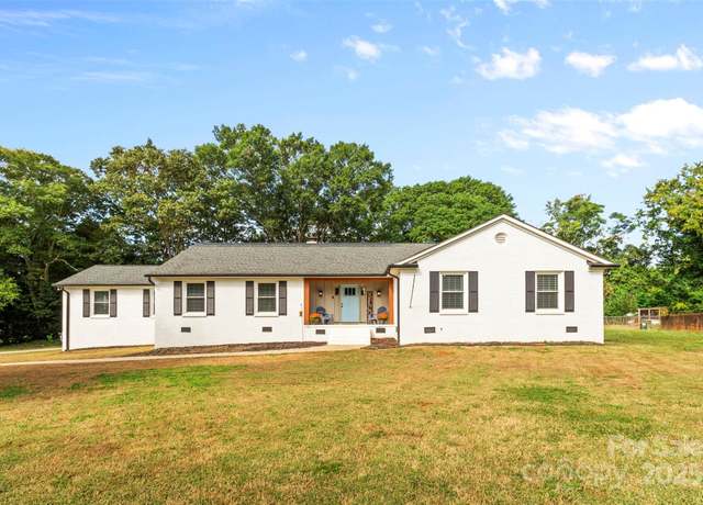 Property at 1131 Doby Ct, Fort Mill, SC 29715, 4 beds, 3 baths