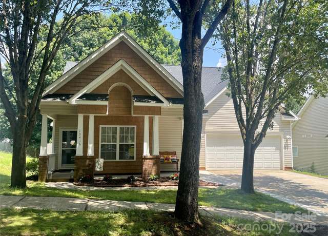 Property at 13416 Glenwyck Ln, Huntersville, NC 28078, 4 beds, 3 baths