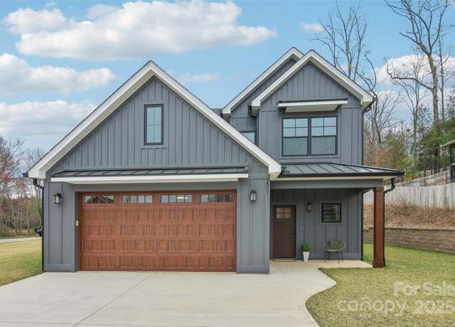 Property at 201 Plato Pl, Etowah, NC 28729, 3 beds, 2.5 baths