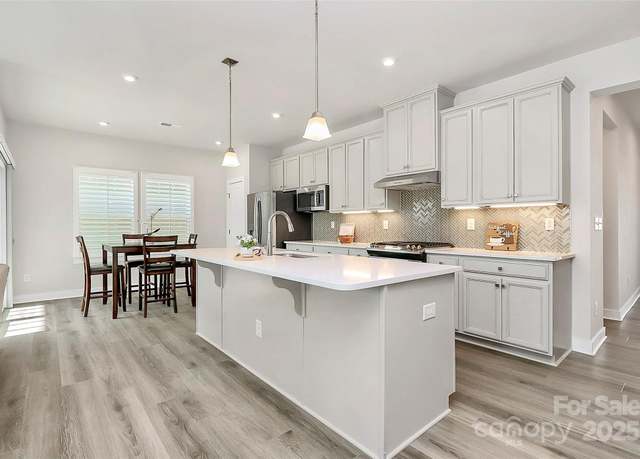 Property at 1032 Barnette Farm Ln, Monroe, NC 28110, 3 beds, 2 baths