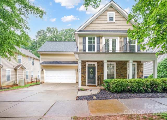 Property at 13032 Windy Lea Ln, Huntersville, NC 28078, 4 beds, 2.5 baths
