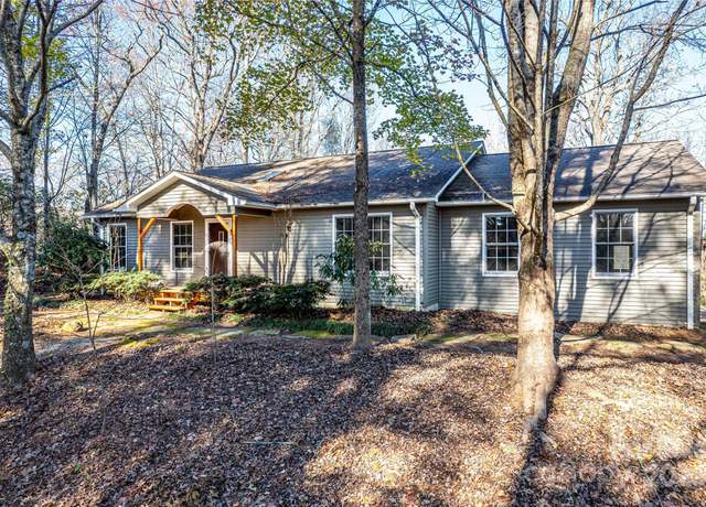 Property at 183 Wildwood Way, Lake Toxaway, NC 28747, 2 beds, 2 baths