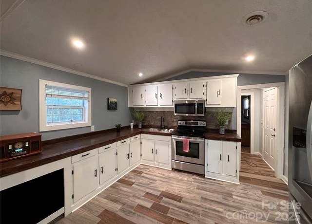 Property at 113 Highlander St, Morganton, NC 28655, 3 beds, 2 baths