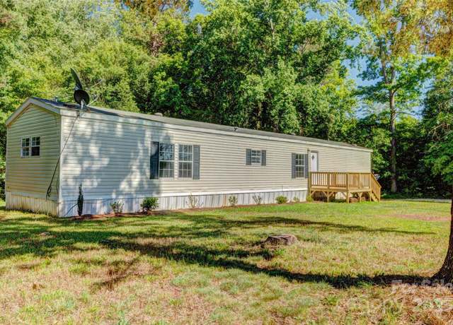 Property at 126 Racine Dr, Cherryville, NC 28021, 3 beds, 2 baths