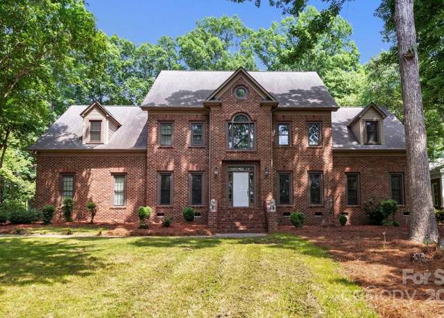 Property at 654 9th St N, Albemarle, NC 28001, 5 beds, 4.5 baths