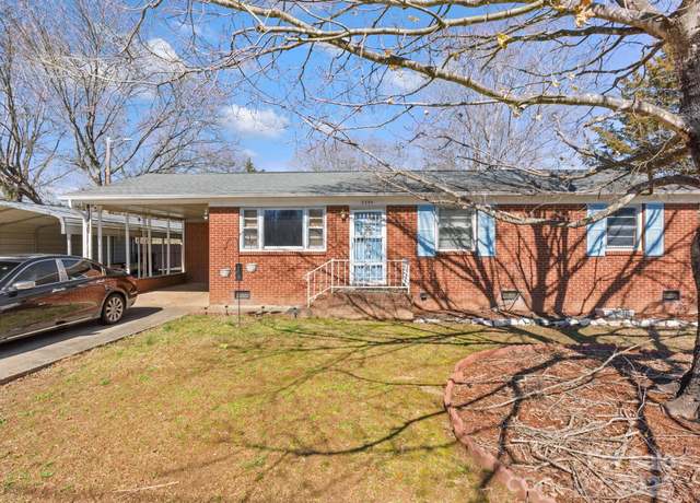 Property at 3204 Starrland Dr, Gastonia, NC 28052, 3 beds, 1 bath