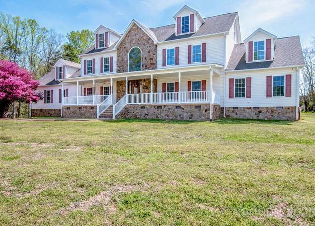 Property at 4907 White Oak Ln, Denver, NC 28037, 4 beds, 3.5 baths