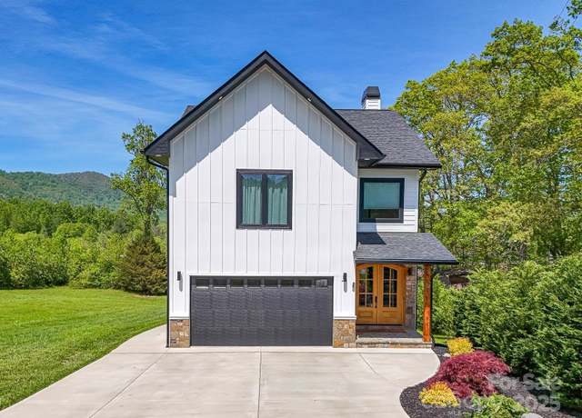 Property at 32 Taylor Mountain Rd, Candler, NC 28715, 3 beds, 2.5 baths