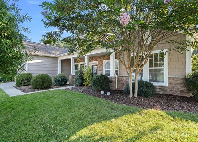 Property at 114 Canoe Pole Ln, Mooresville, NC 28117, 4 beds, 3 baths