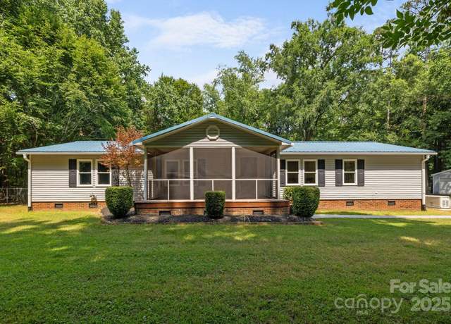 Property at 7011 S Providence Rd, Waxhaw, NC 28173, 3 beds, 2 baths