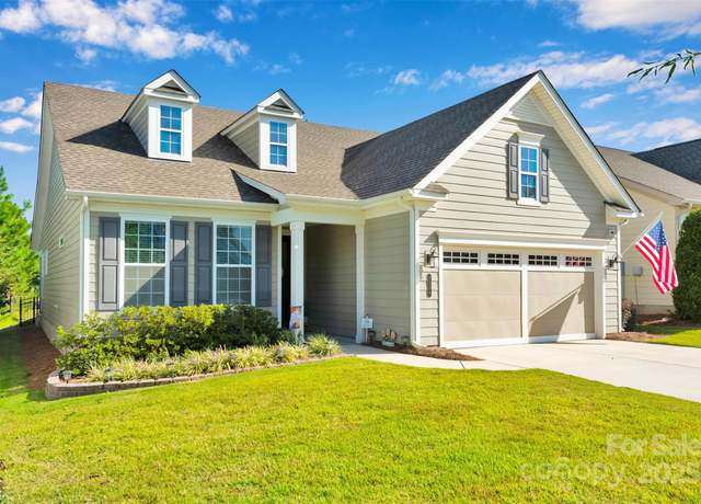Property at 8206 Festival Way, Charlotte, NC 28215, 2 beds, 2 baths