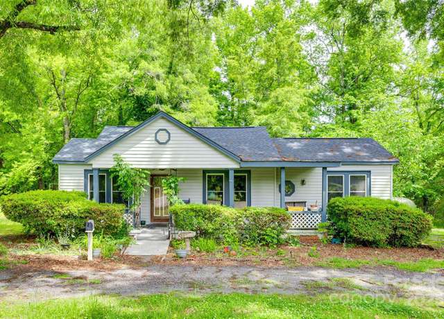 Property at 622 Neelys Creek Rd, Rock Hill, SC 29730, 2 beds, 1.5 baths