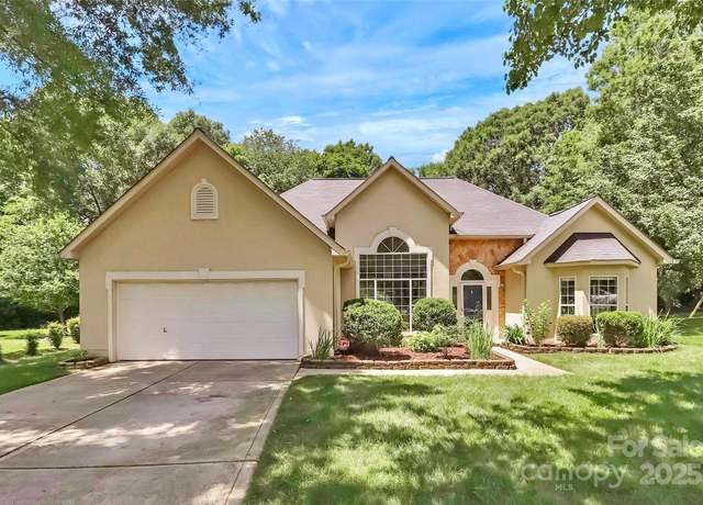 Property at 13930 Wild Heather Ct, Charlotte, NC 28273, 3 beds, 2 baths