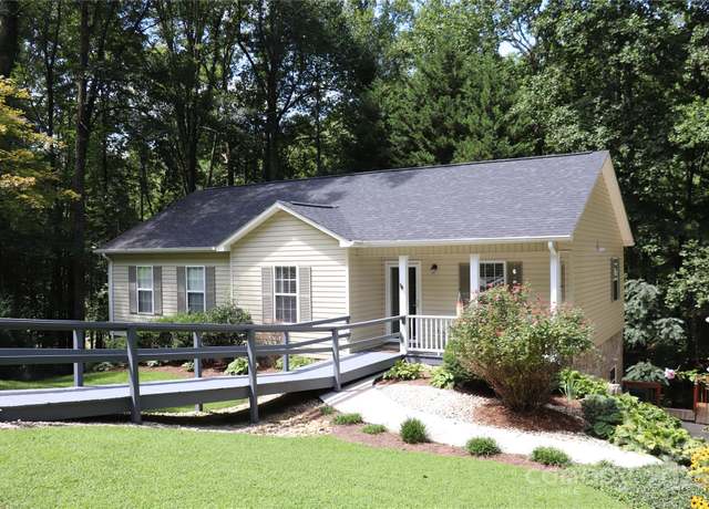 Property at 2832 Laurel Ln, Lenoir, NC 28645, 3 beds, 3 baths