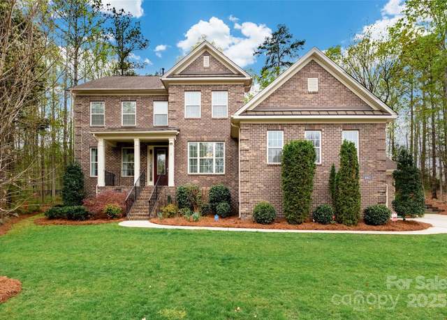 Property at 10823 Preservation Park Dr, Charlotte, NC 28214, 4 beds, 3.5 baths