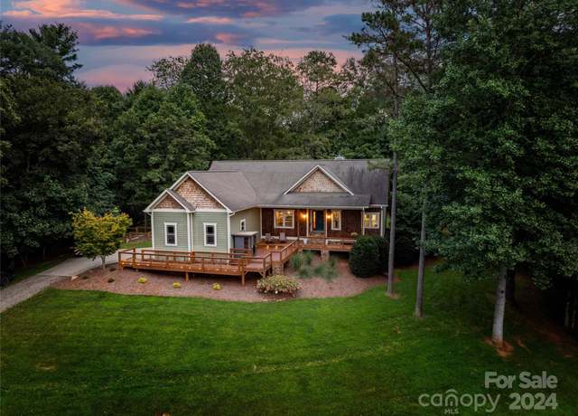 Property at 69 Merrell Rd, Leicester, NC 28748, 3 beds, 4 baths