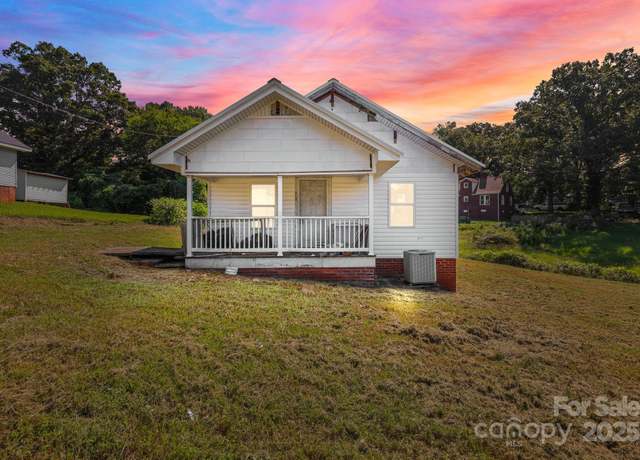 Property at 808 S 4th St, Albemarle, NC 28001, 2 beds, 1 bath