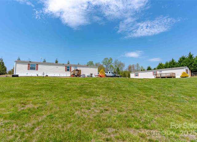 Property at 164,194 Baby Jane Ln, Hendersonville, NC 28792, 6 beds, 4 baths