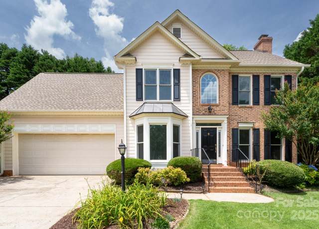 Property at 2019 Steeplechase Dr, Rock Hill, SC 29732, 4 beds, 2.5 baths