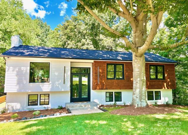 Property at 200 Kimrod Ln, Charlotte, NC 28270, 4 beds, 3 baths
