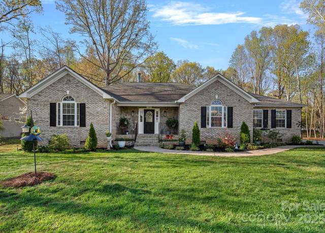 Property at 235 Stafford Estates Dr, Salisbury, NC 28146, 4 beds, 3 baths