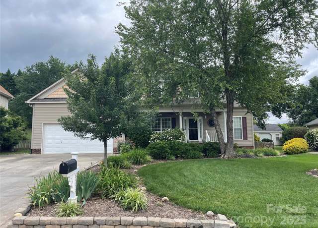 Property at 6533 Derby Ln NW, Concord, NC 28027, 5 beds, 2.5 baths