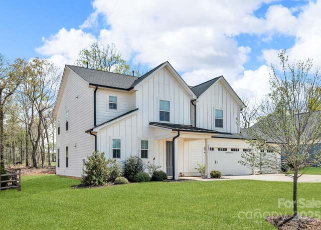 Property at 122 Round Rock Rd, Troutman, NC 28166, 4 beds, 3.5 baths