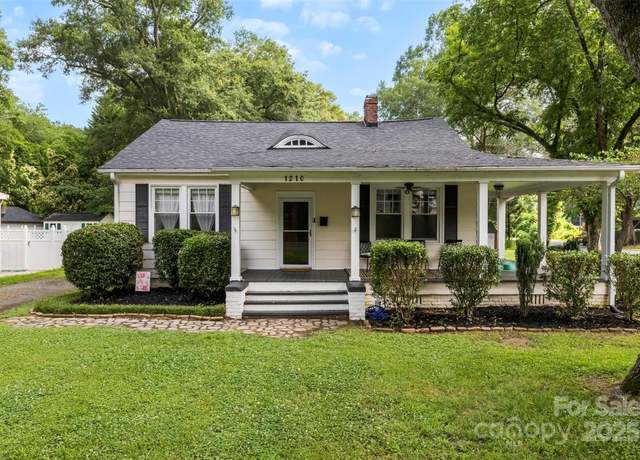 Property at 1210 Jackson Rd, Gastonia, NC 28052, 3 beds, 2 baths