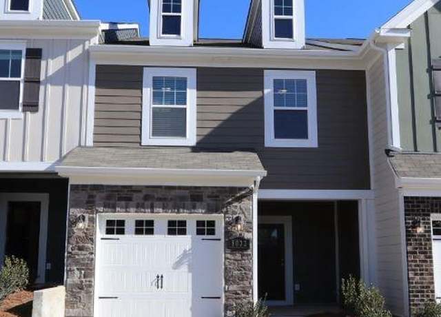 Property at 5033 Falstone Dr, Charlotte, NC 28269, 3 beds, 2.5 baths