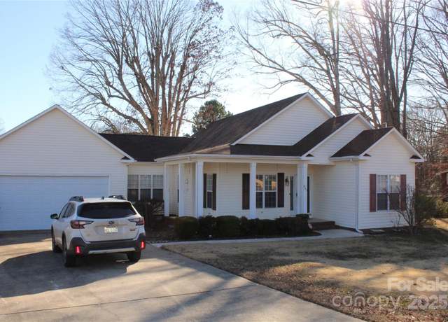 Property at 843 Fairway Dr #44, Kannapolis, NC 28081, 3 beds, 2 baths